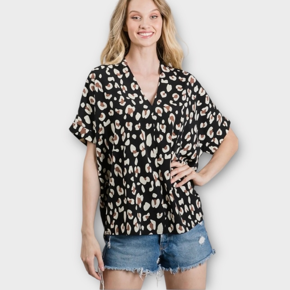 Jodifl Loose Fit Black Leopard Print V Neck Short Dolman Sleeve Boxy Top Medium - Picture 1 of 9